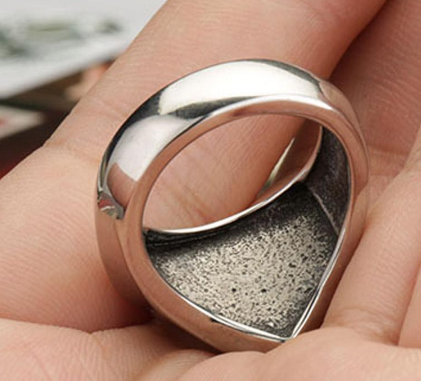 Superman Logo Signet Ring for Men - Image 4